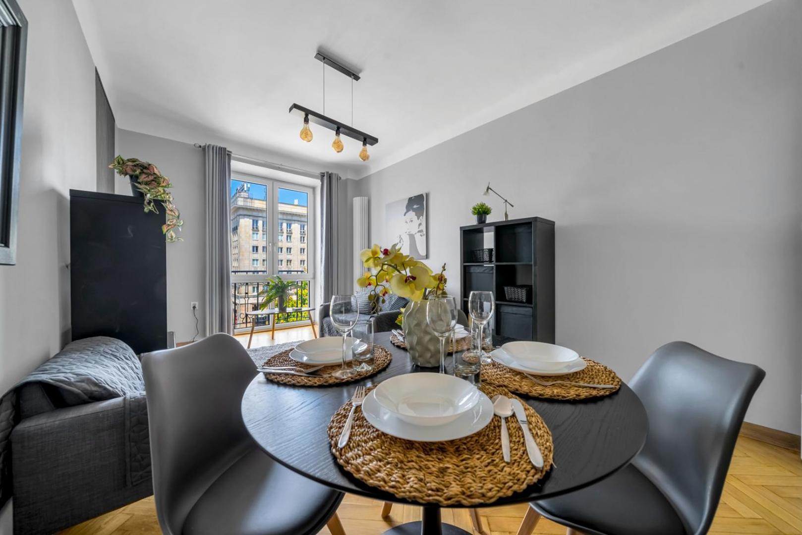 Appartamento Downtown - Location, View, Bus&tram - By Rentujemy *