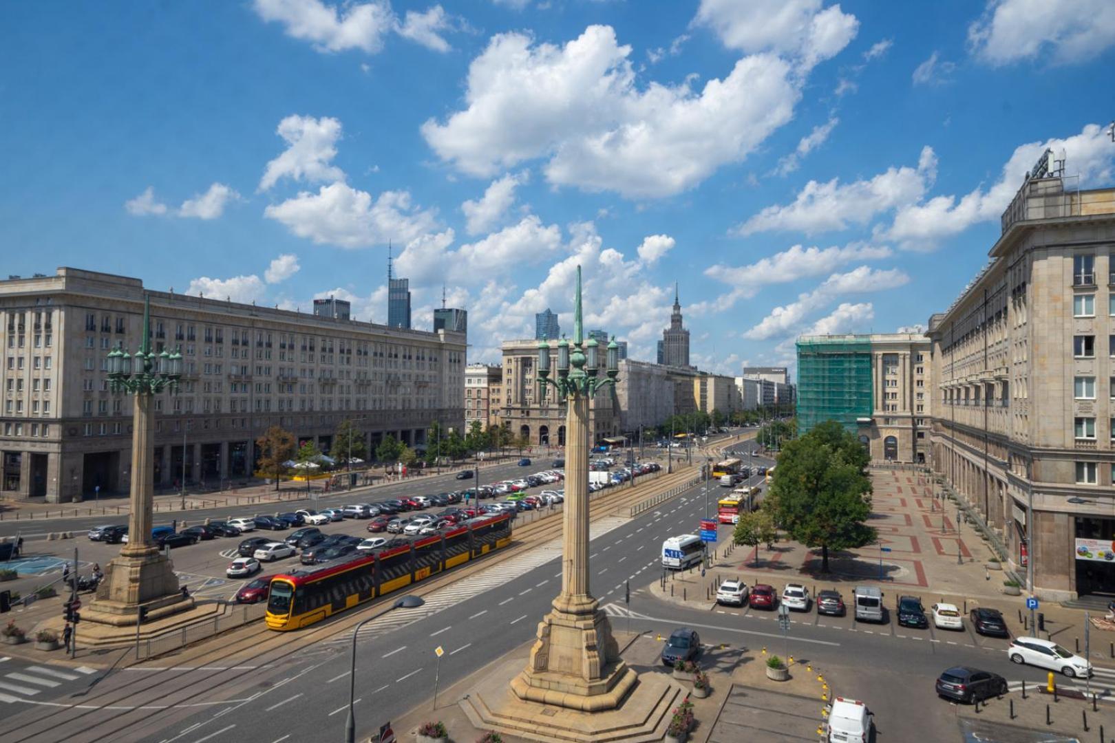 Apartment Downtown - Location, View, Bus&tram - By Rentujemy Warsaw